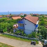 Rezos 3* 레조보