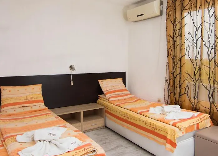 Πανσιόν Rezos Rezovo