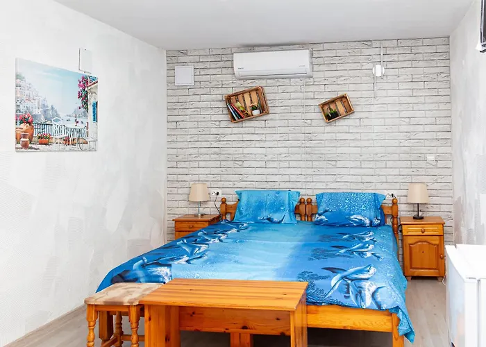 Rezos Πανσιόν Rezovo