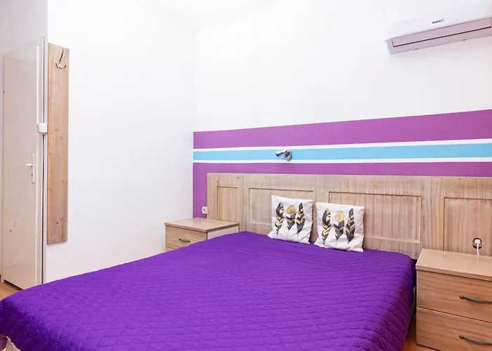 Rezos Πανσιόν