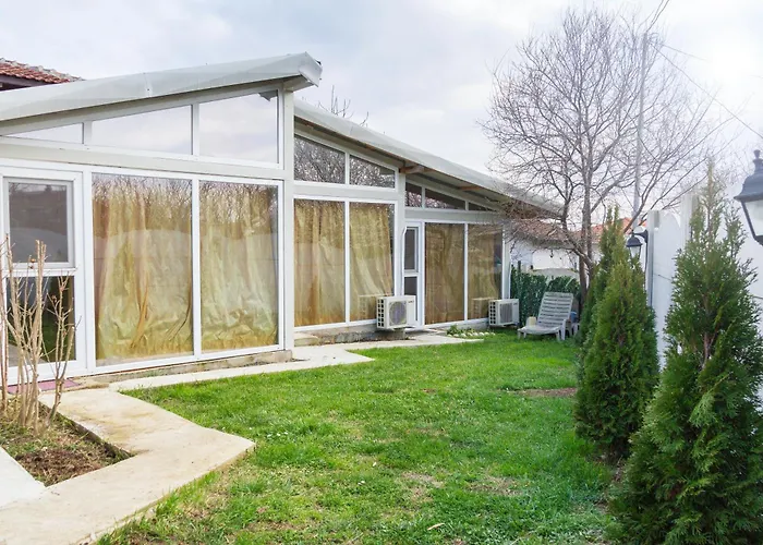 Rezos Πανσιόν